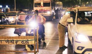 On New Year's Eve, Delhi issued over 4,200 challans; the number of drunk driving cases doubled.