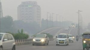 दिल्ली की वायु गुणवत्ता हुई 'खराब'; विशेषज्ञ प्रतिकूल मौसम का हवाला देते हैं।